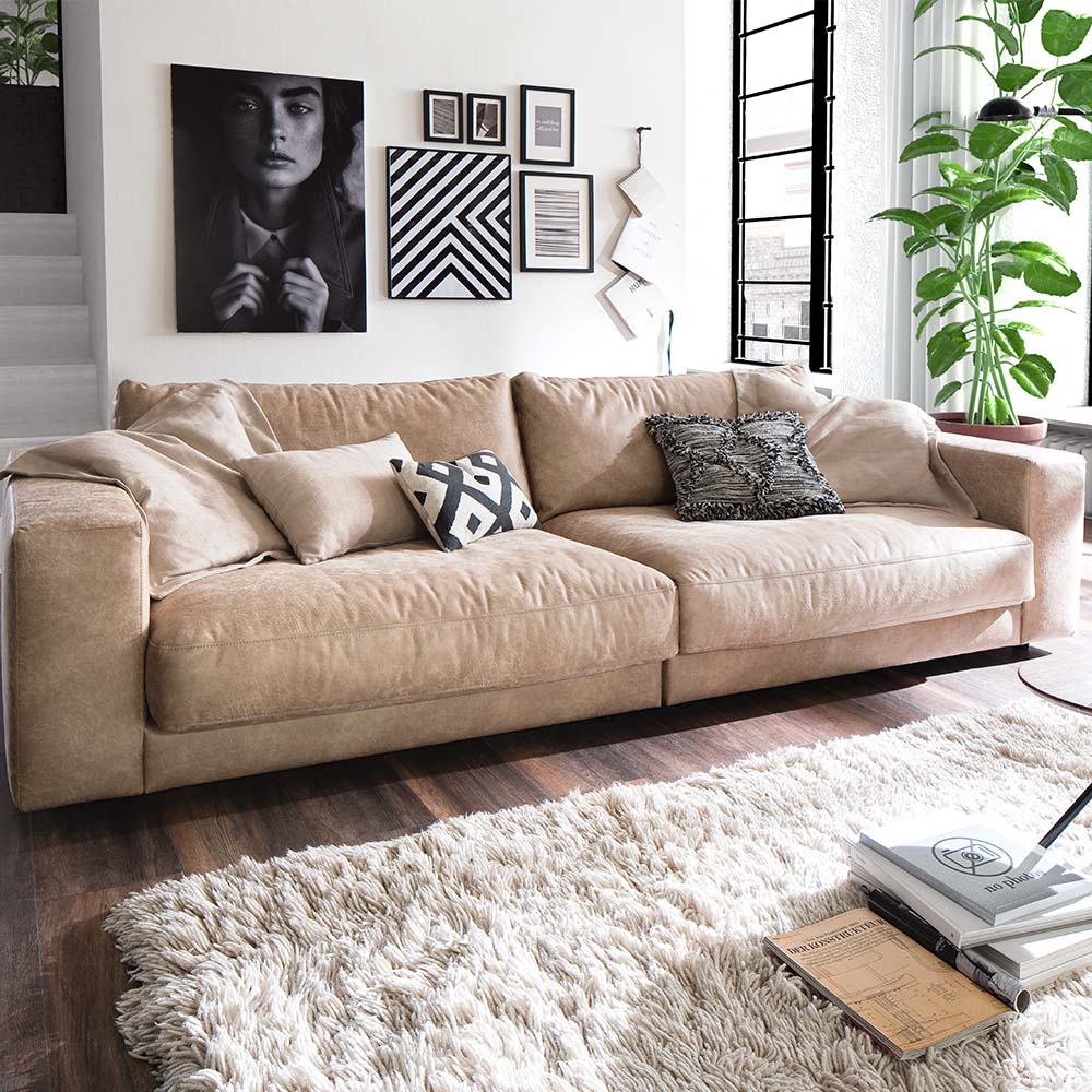 Corvia Sofa