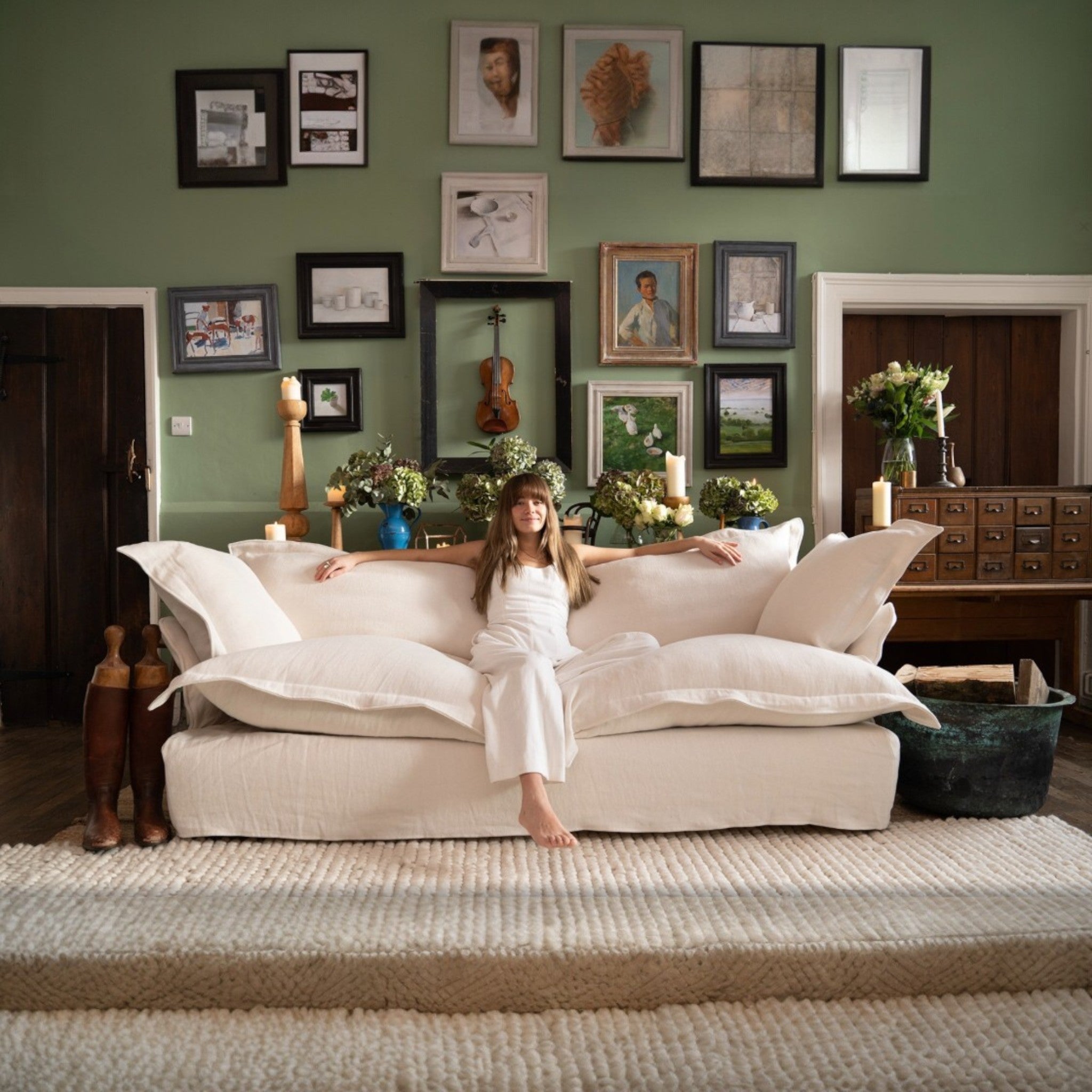 Taren Sofa