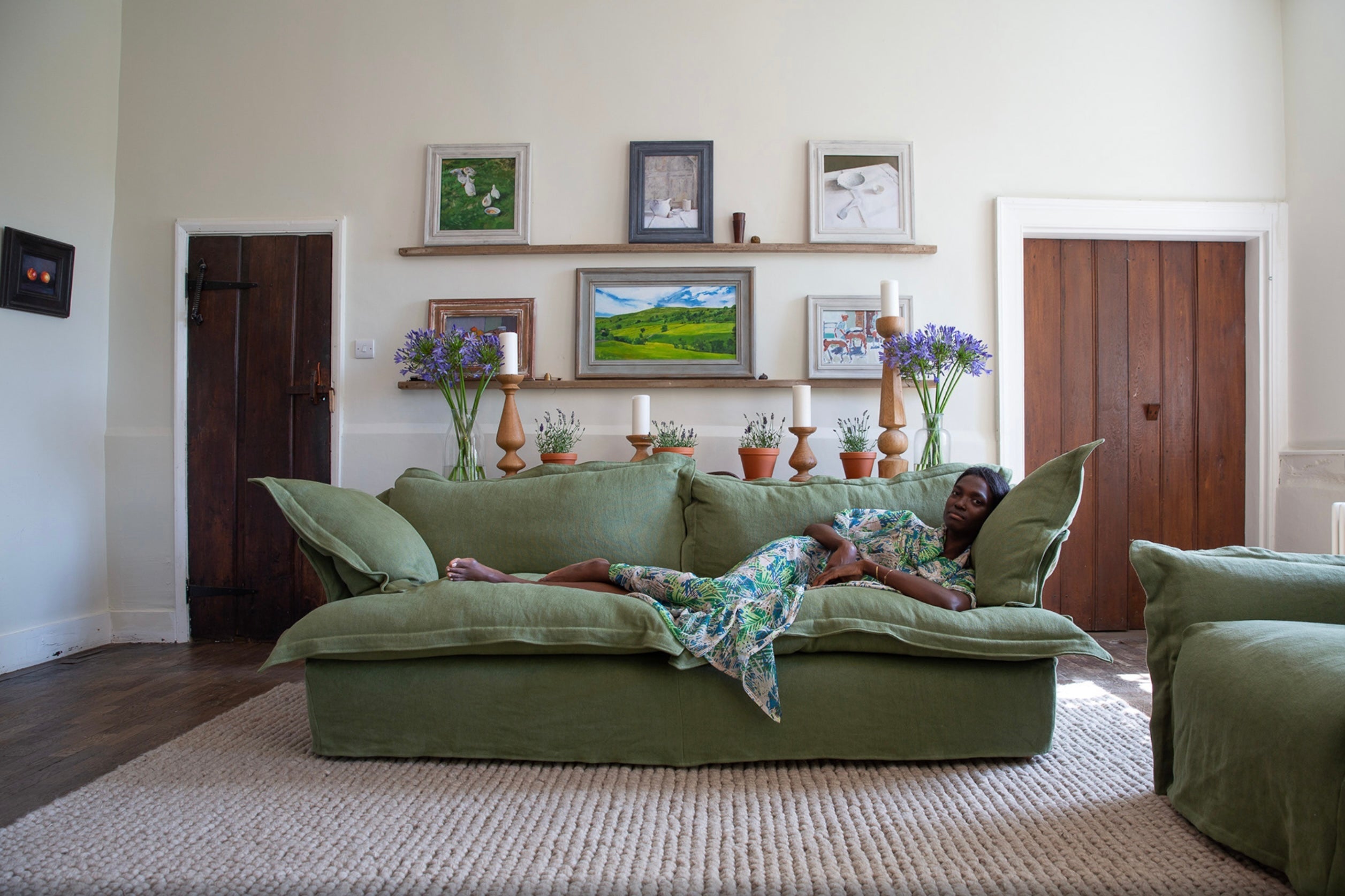 Taren Sofa