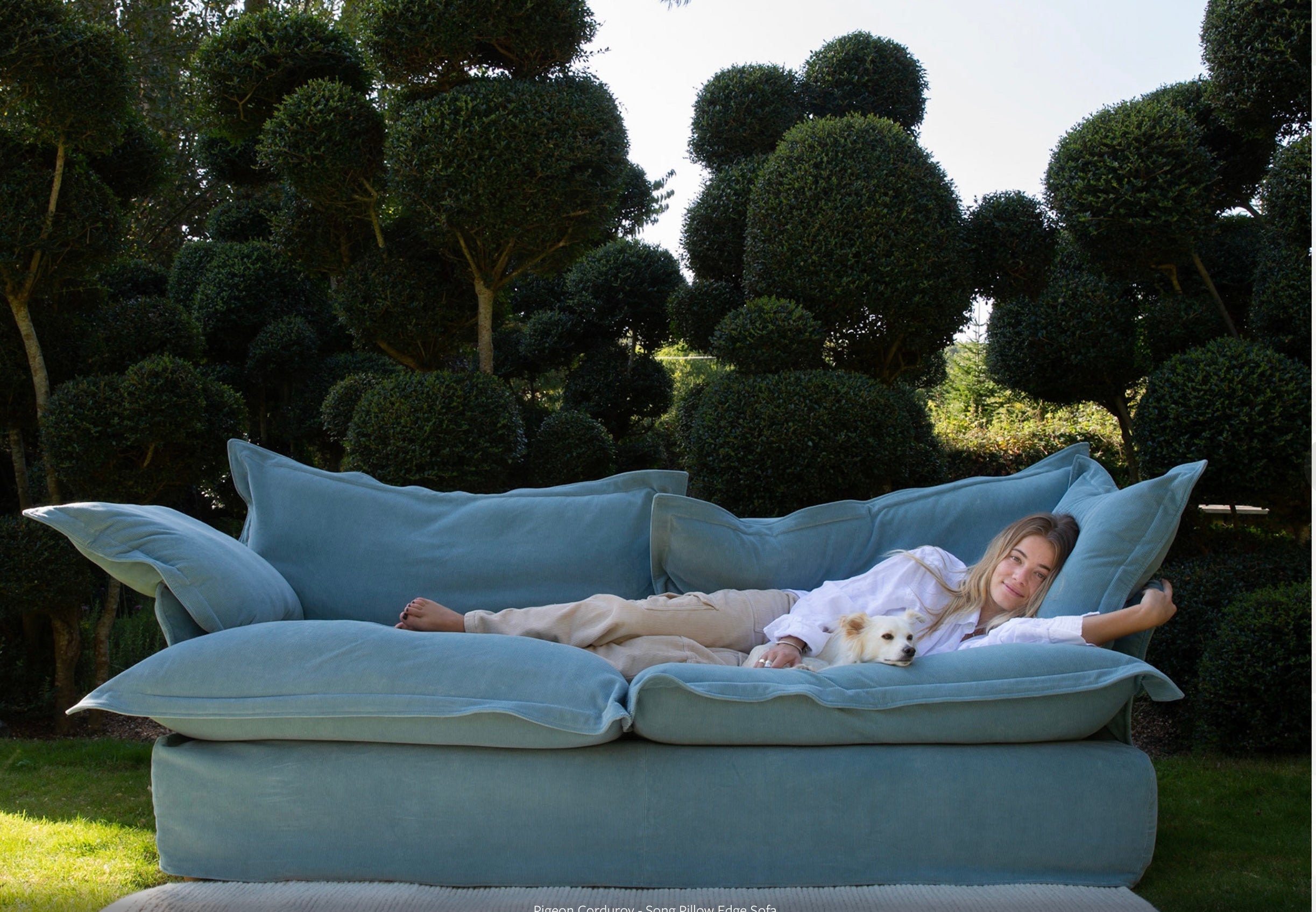 Taren Sofa