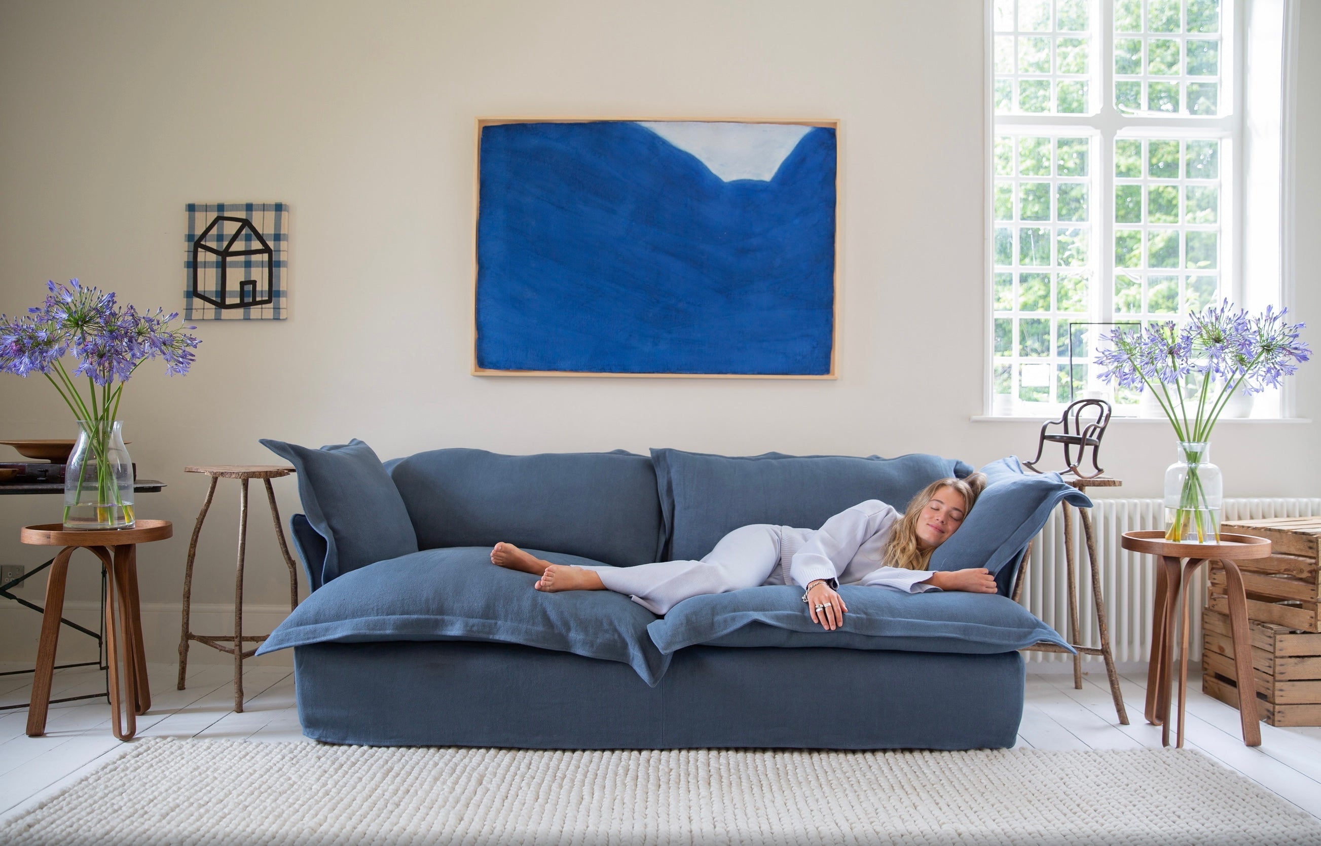 Taren Sofa