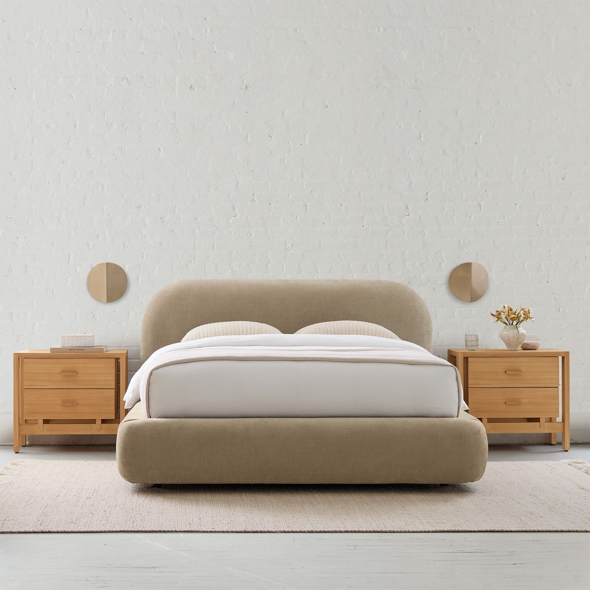 Luma King Bed ( Olive )