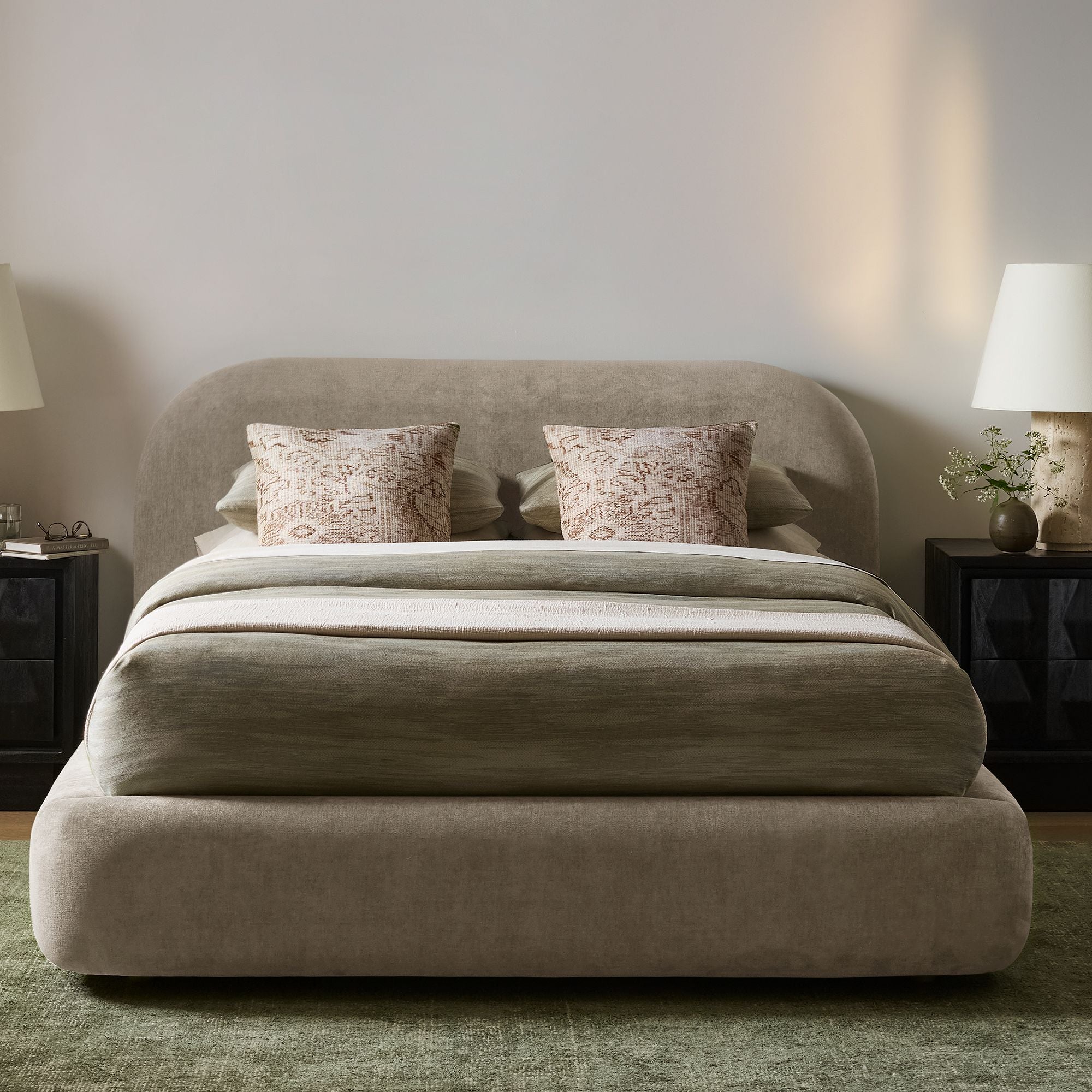 Luma King Bed ( Olive )