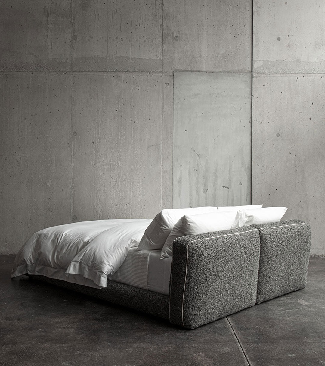 Elan Bed